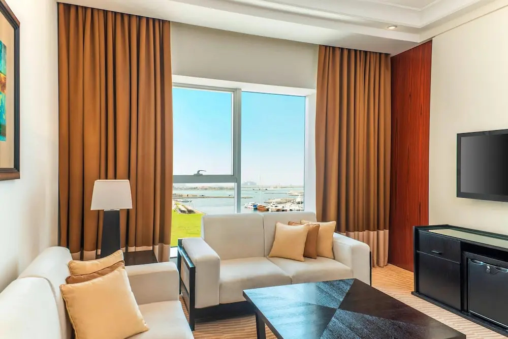 Двухместный полулюкс Premier (двуспальная кровать) в Grosvenor House, a Luxury Collection Hotel, Dubai