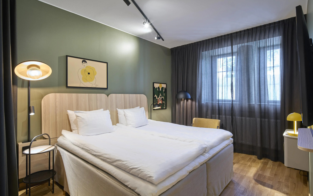 Superior room