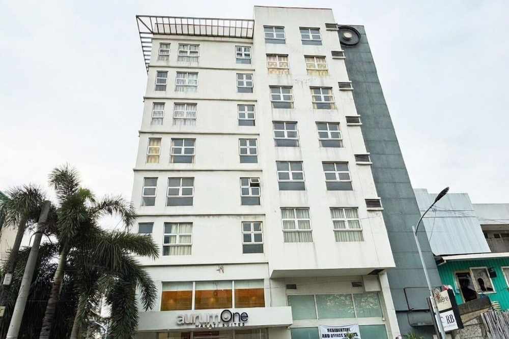 Foura Suites Makati