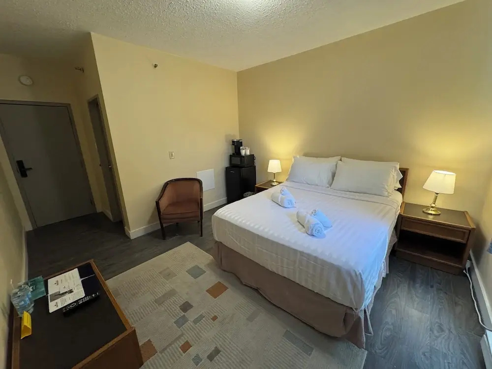 Standard Double room (full double bed)