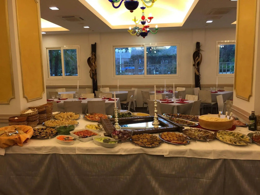 Hotel photo 13