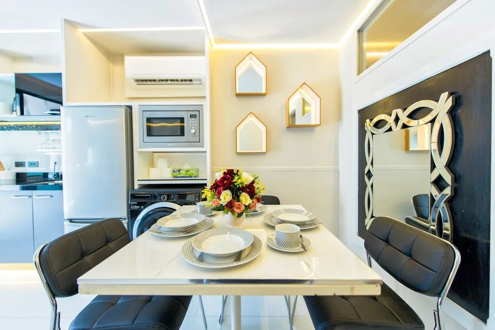 3 Bedrooms Apartment with balcony