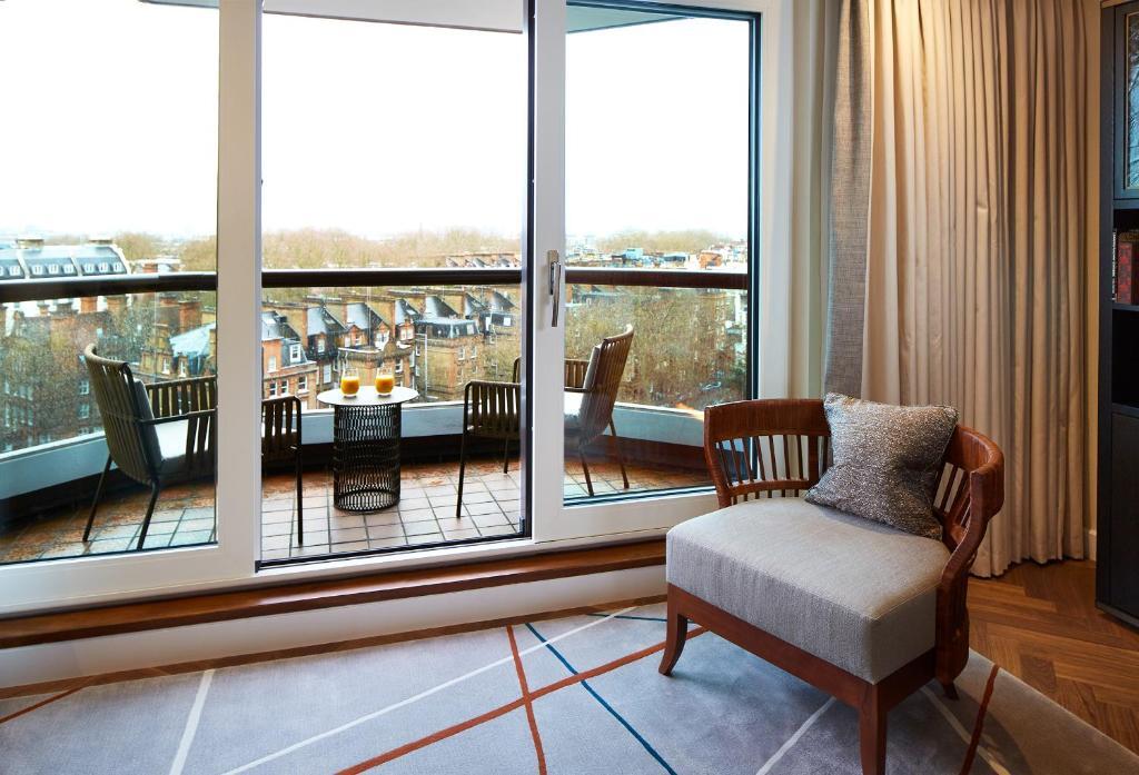 Апартаменты Deluxe c 1 комнатой в Cheval Gloucester Park at Kensington