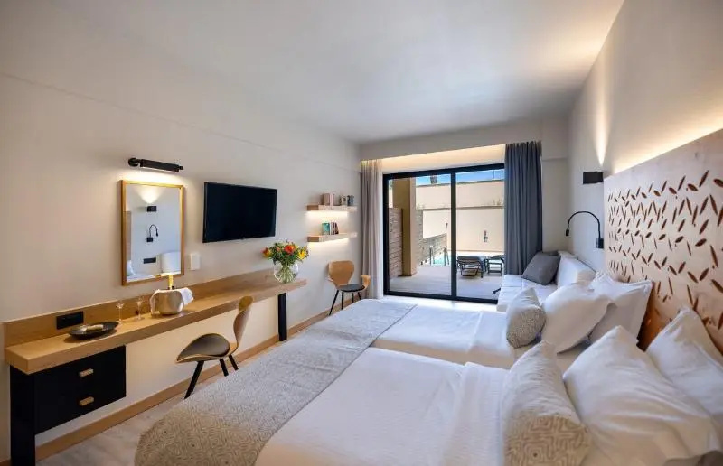 Superior Double room (full double bed)