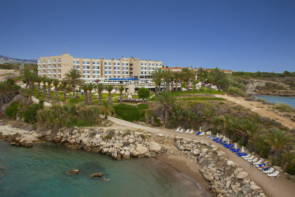 Beach & Waterfront