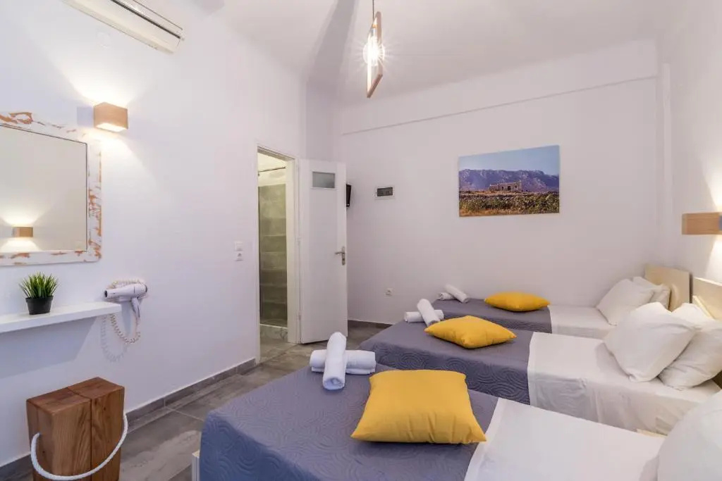 Standard Triple Basement room