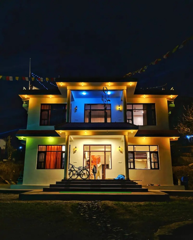 The Bunker Hostel - Dharamkot