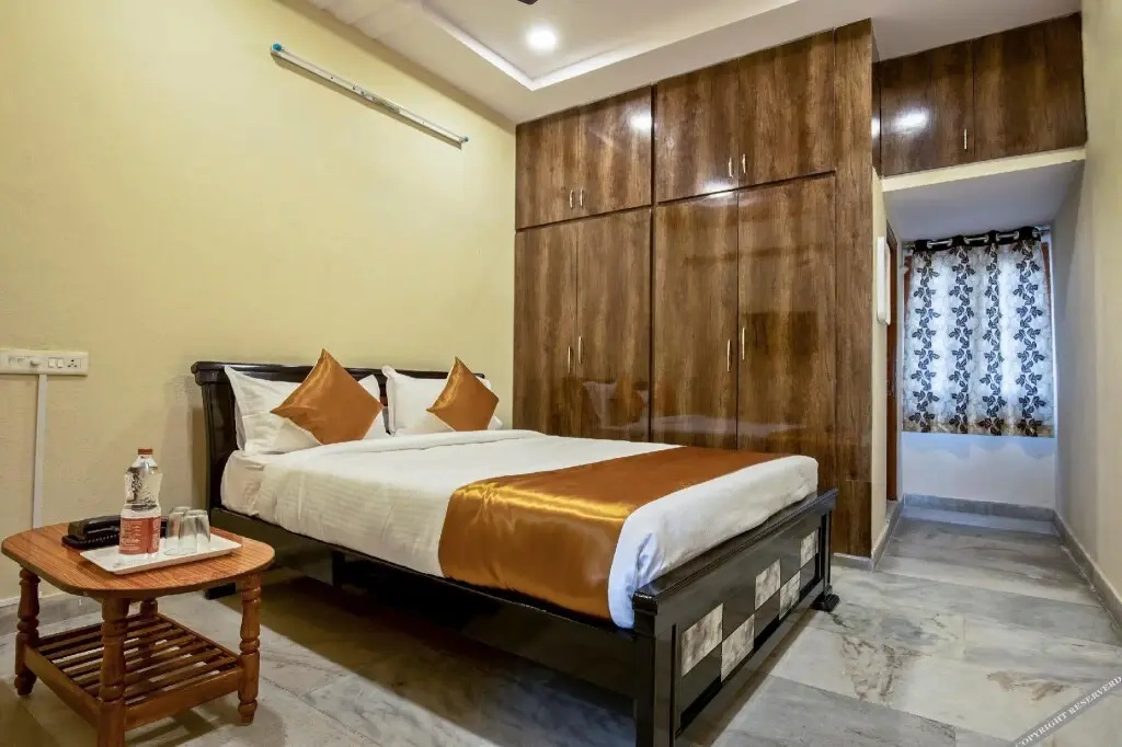Hotel Pushpa Grand By OYO Rooms
