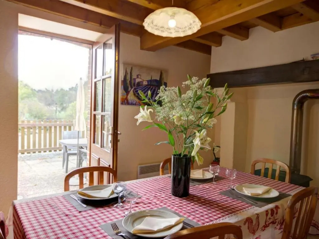 Afficher la photo 7 — Gîte Les Salles, 4 pièces, 6 personnes - FR-1-496-225