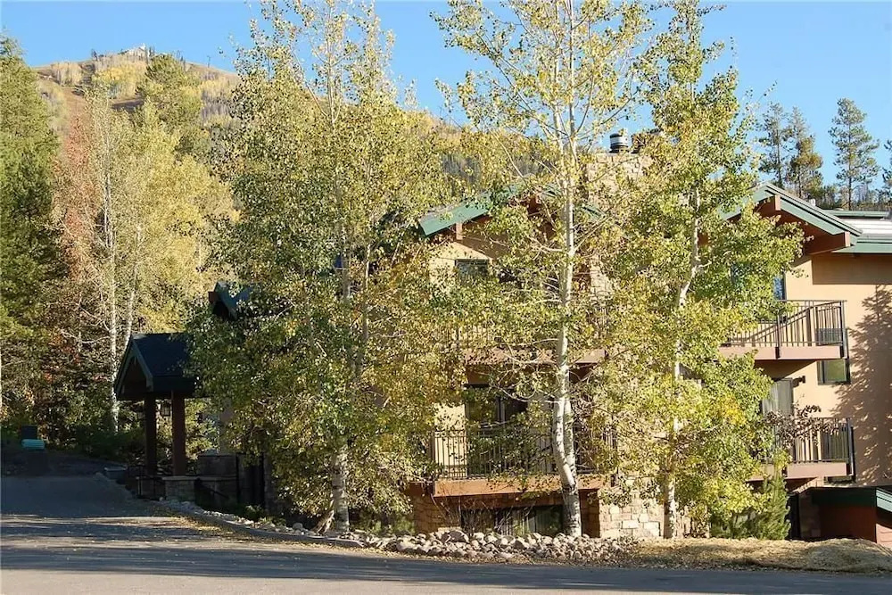 Scandinavian Lodge and Condominiums - Chambres