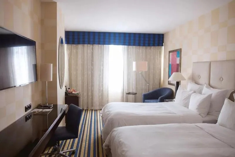 Двухместный номер Deluxe 2 отдельные кровати в Renaissance by Crystall