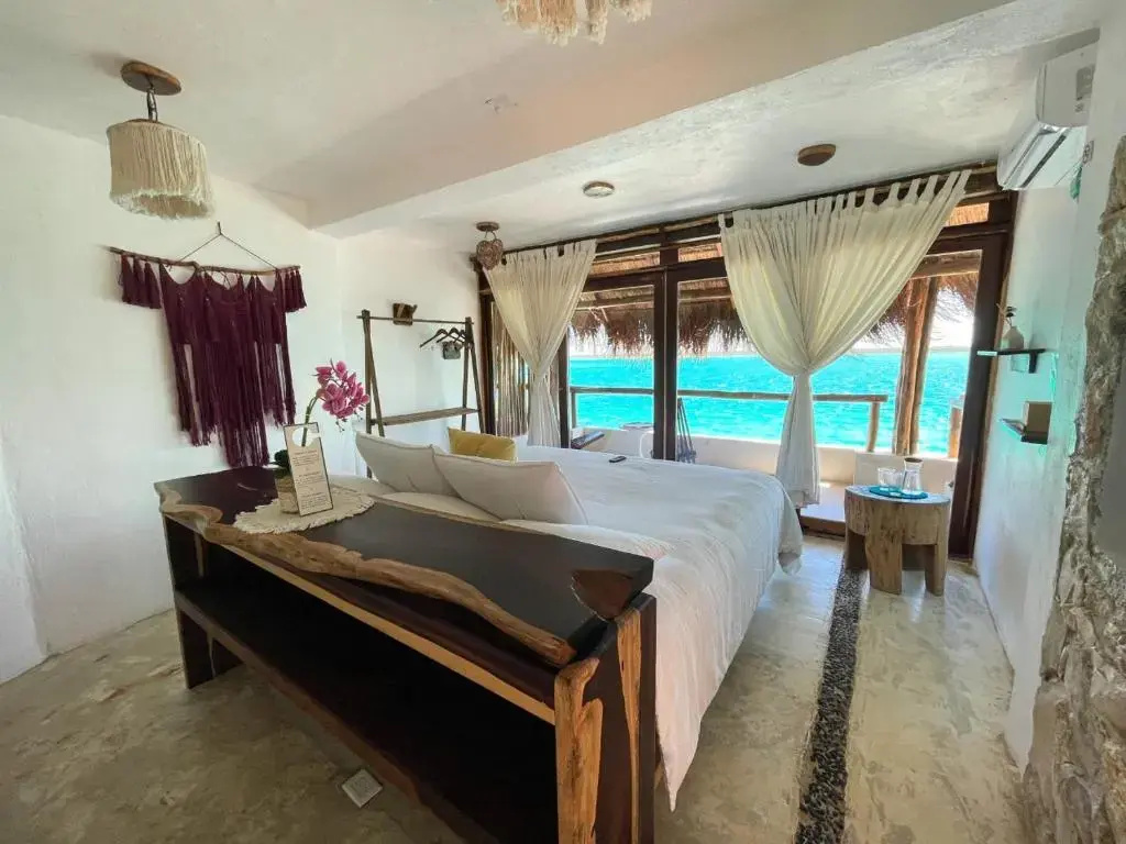 Deluxe Double room with balcony (full double bed)