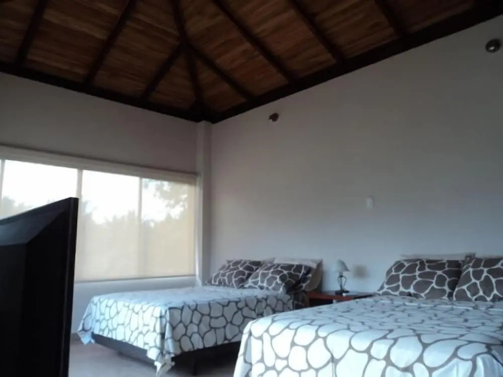 Standard Quadruple Family room beachfront