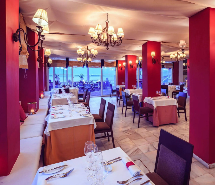 The Caleta Hotel Health, Beauty & Conference Centre - фото 3