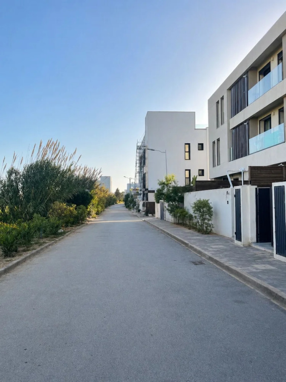 Bright and Elegant Apartment in La Marsa