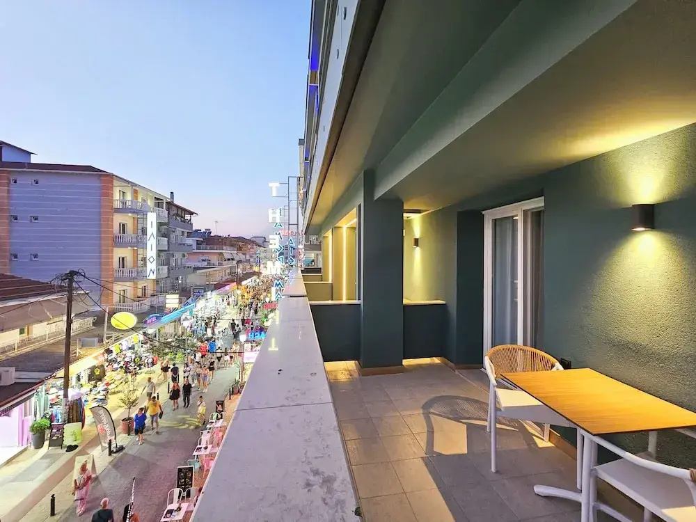 Akteon Girni Hotel