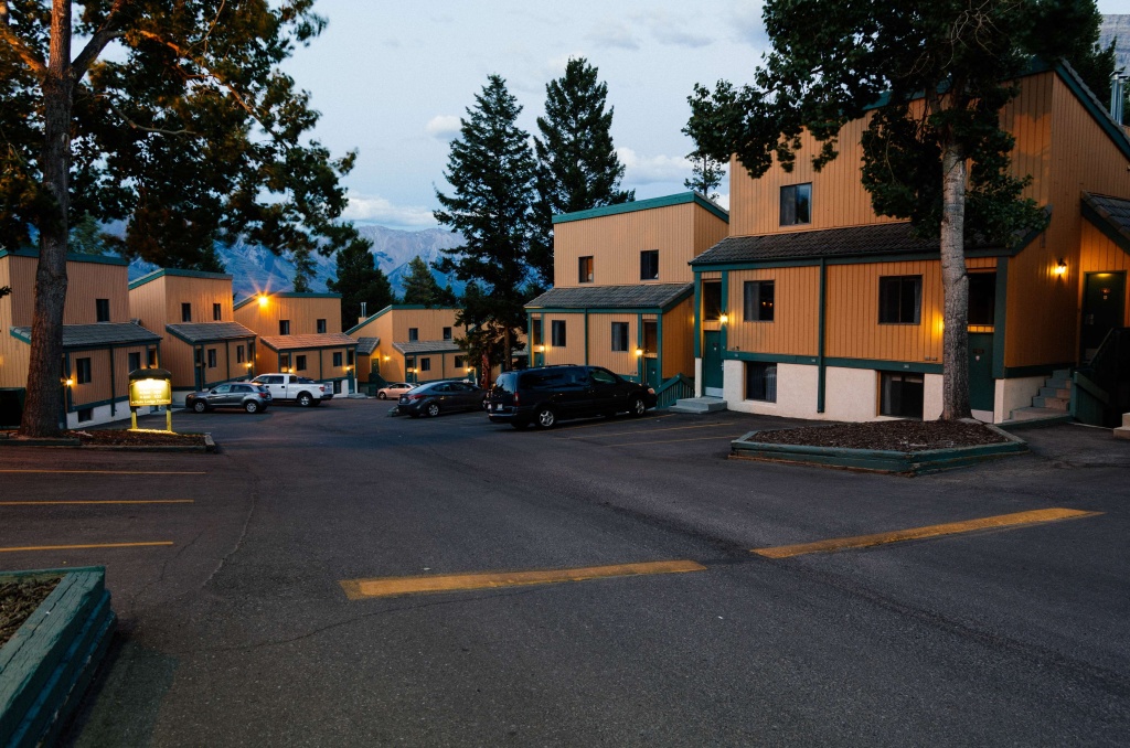 Douglas Fir Resort and Chalets - 2