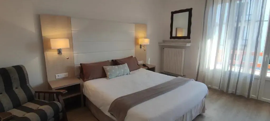 Hotel Uhainak - Chambres