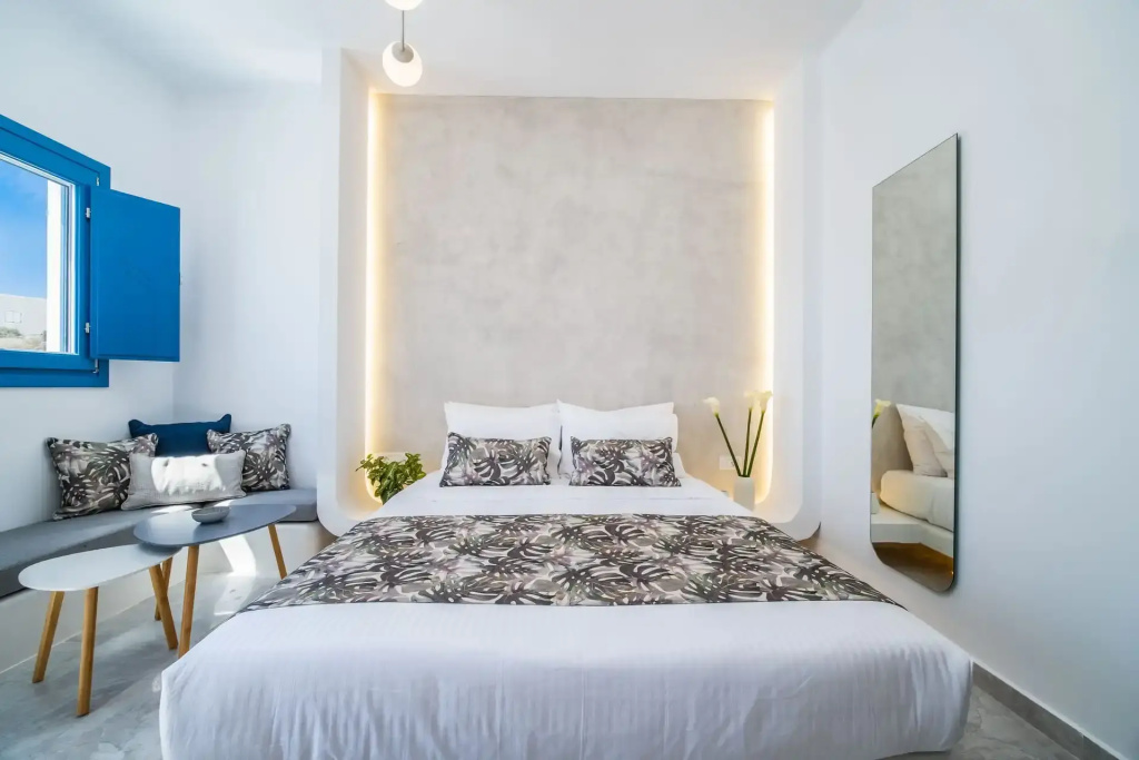 Standard Double room with land view (full double bed)
