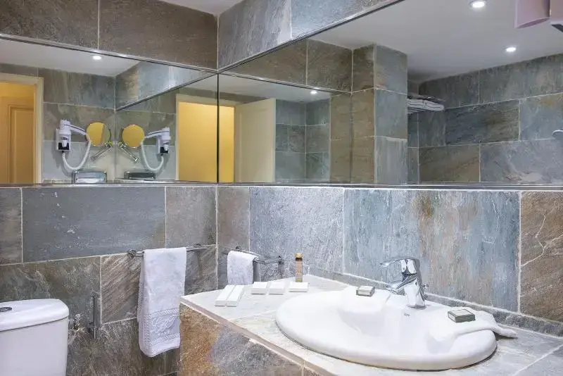 La Bastide De Tourtour & Spa Hôtel - Chambres