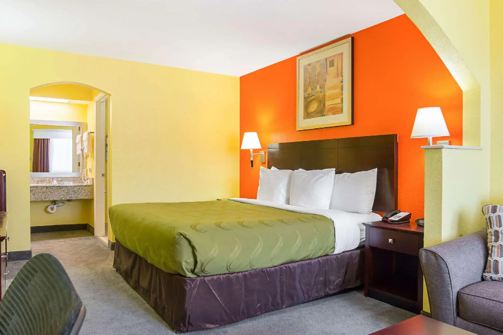 Standard Double room (full double bed)