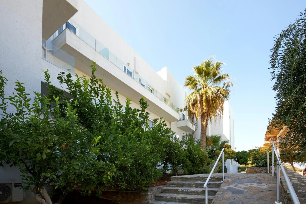 Almiros Apartments