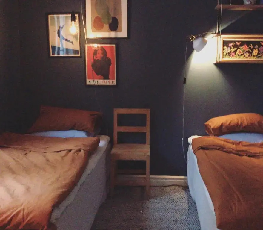 Economy room