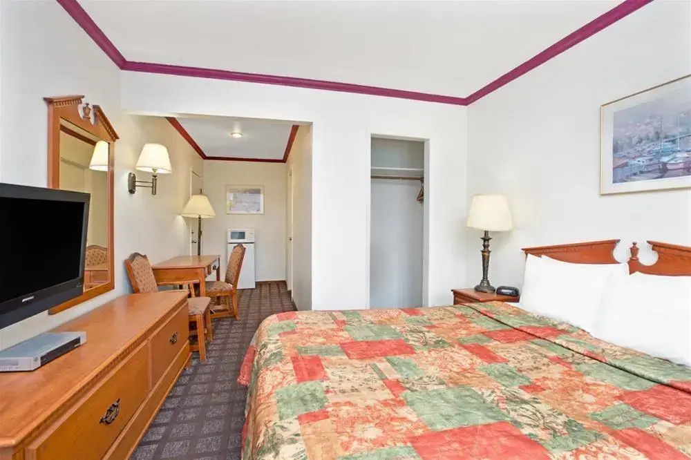 Super 8 Motel - Santa Cruz/Beach/Boardwalk West