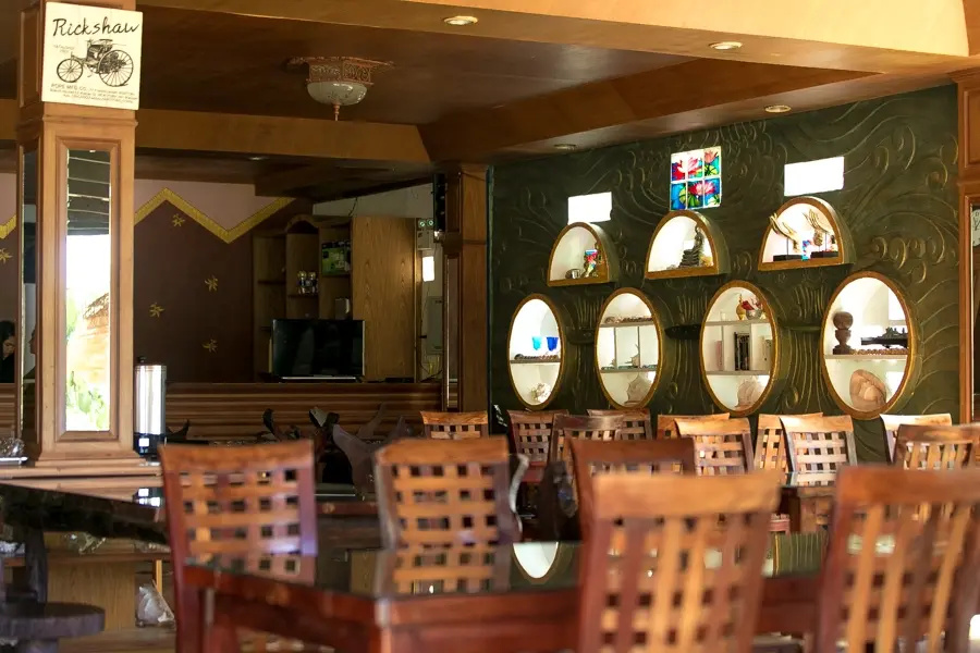 Lobby & Reception