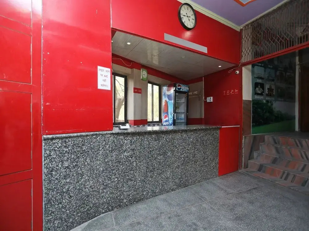 OYO 14639 Darshika Guest House