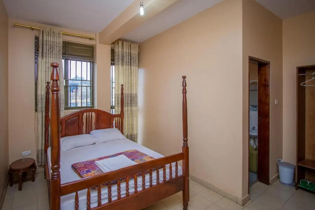 Satellite Hotel - Chambres
