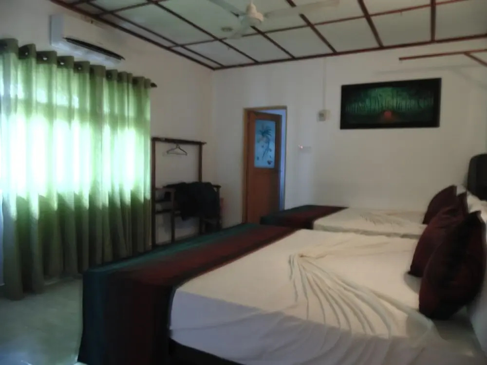 Thilaka City Hotel - Chambres
