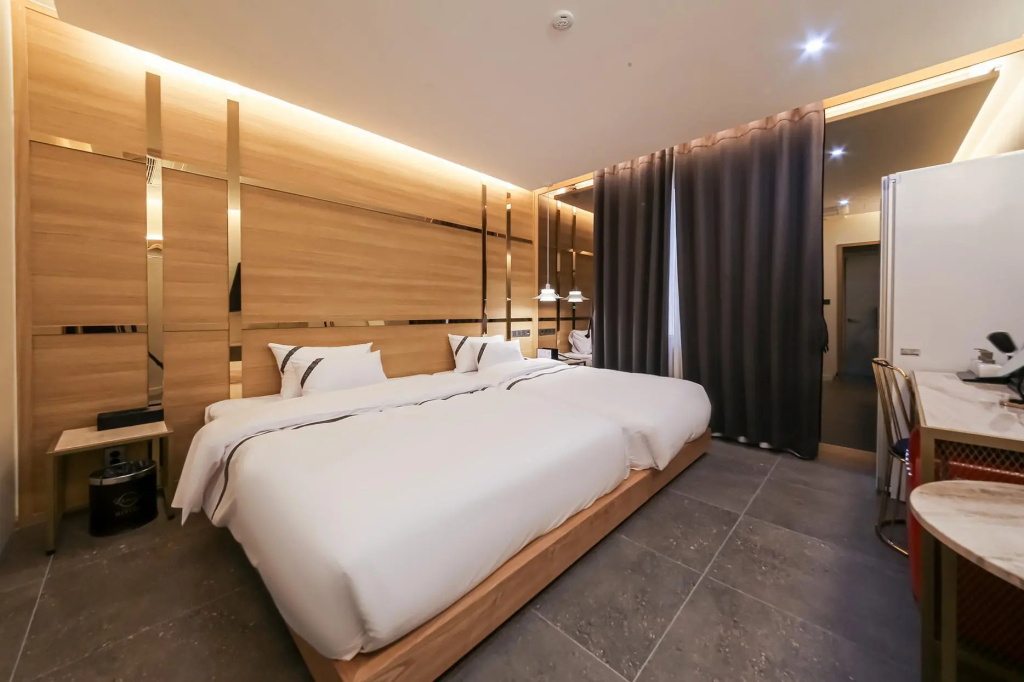 Deluxe Double room (twin beds)