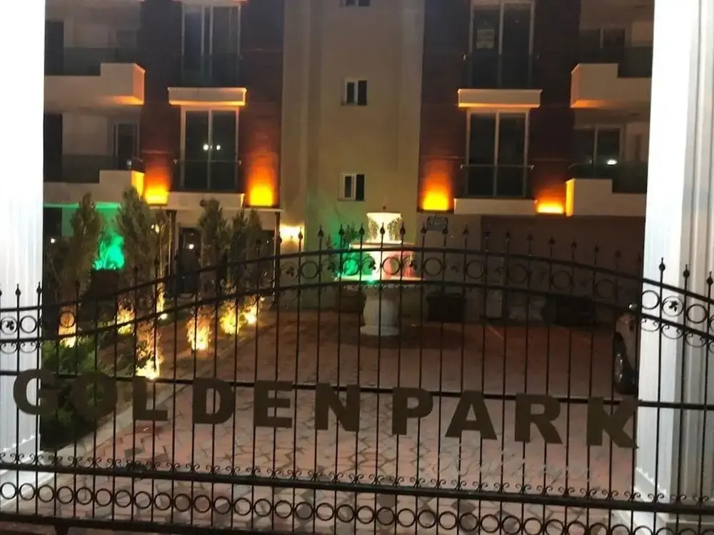 GoldenPark King Suites with Balcony & Sea view