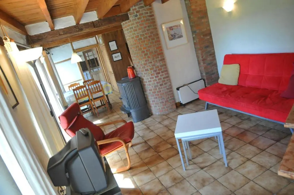 2 Bedrooms Cottage