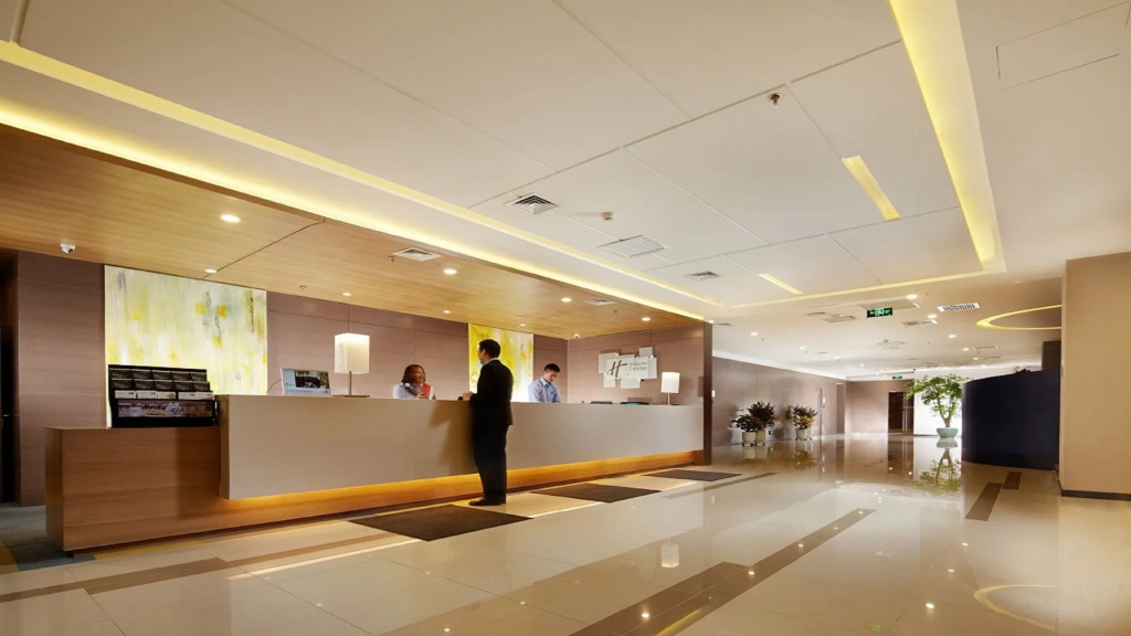 Lobby & Reception
