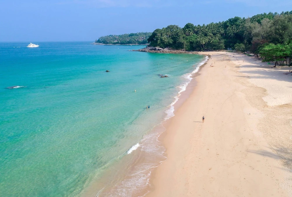 Beach & Waterfront