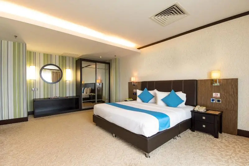 Kinta Riverfront Hotel & Suites