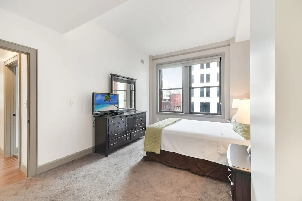 16th St Luxury Rentals