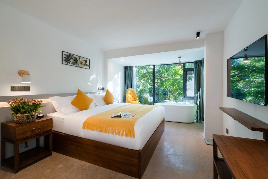 Standard Double room (full double bed)