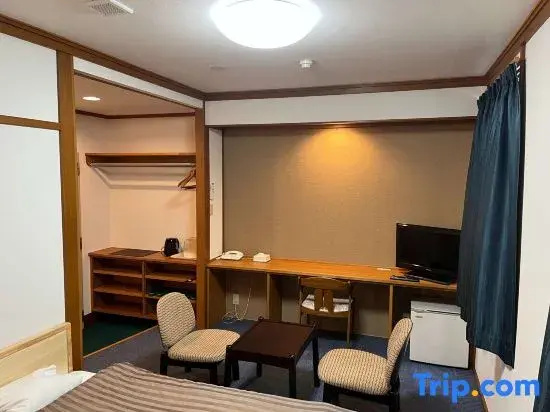 Standard Triple room with ocean view
