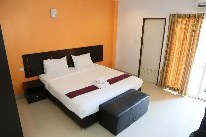 Standard Double room with balcony (full double bed)
