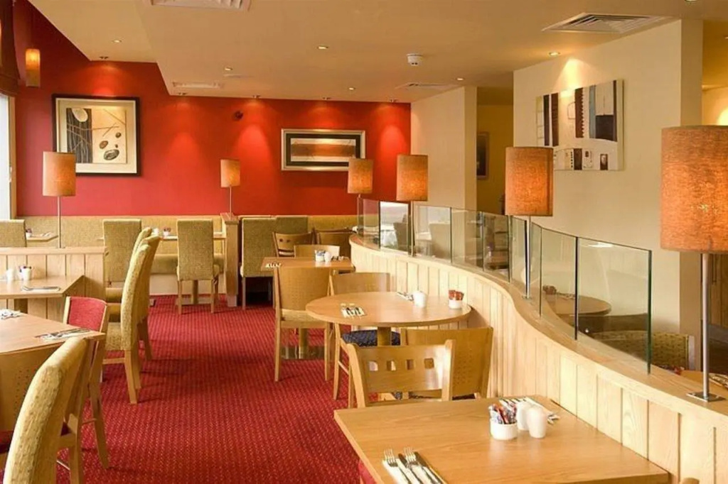 Food & Beverage