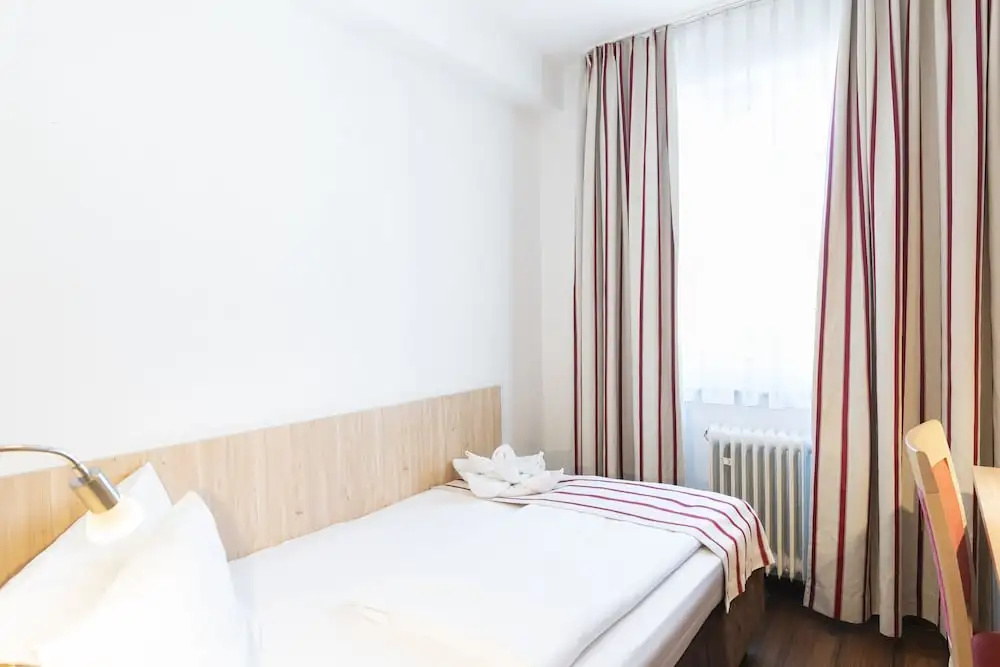 Standard Single room with balcony