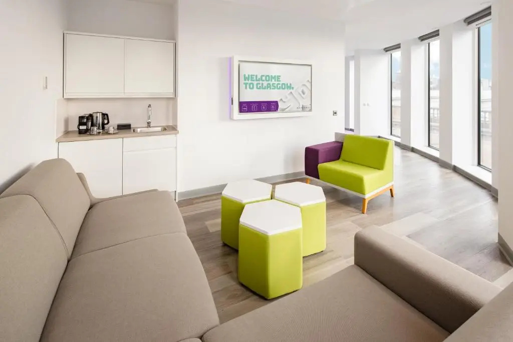 YOTEL Glasgow - Tap to explore photos
