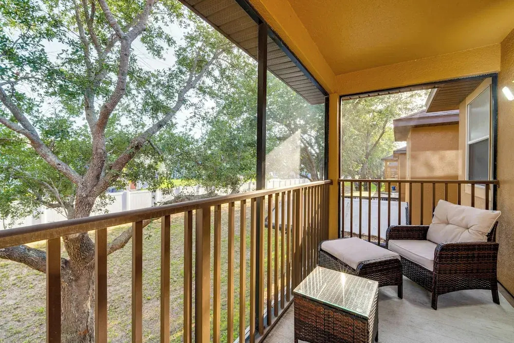 Resort Pool & Arcade: Family Townhome in Davenport