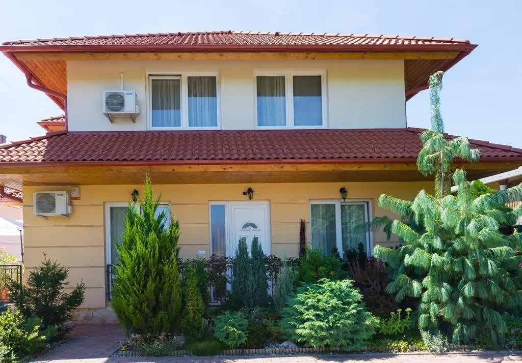 Andi Apartman