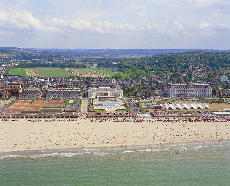 Beach & Waterfront