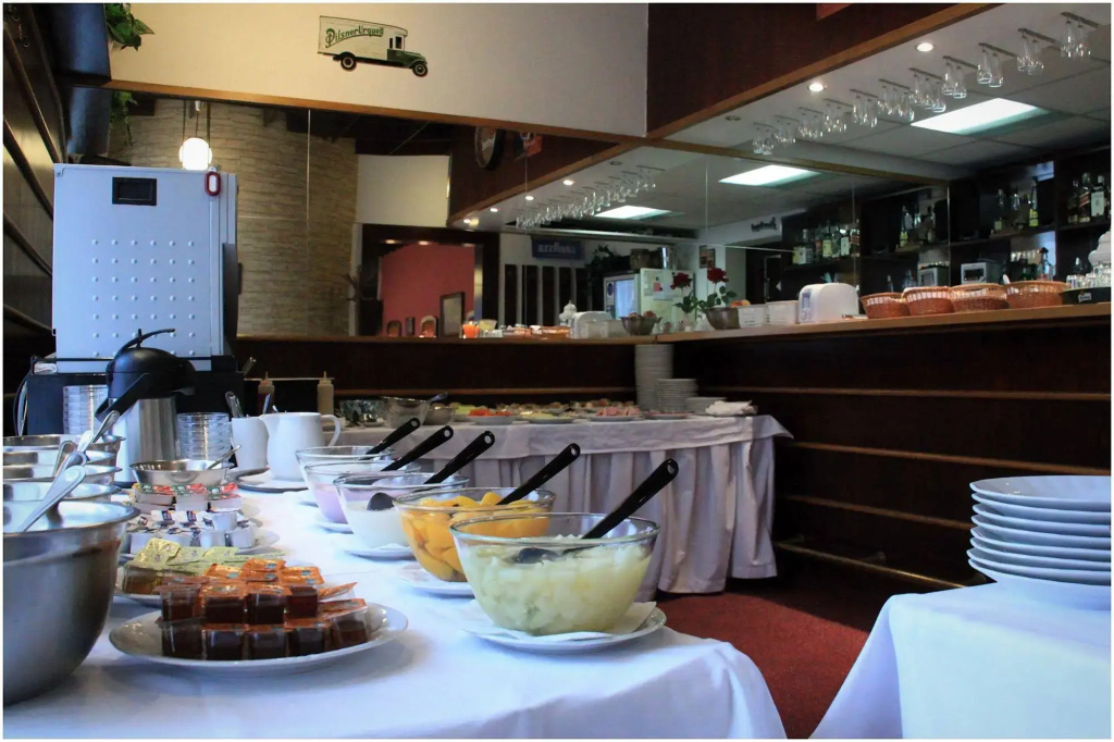 Hotel photo 12