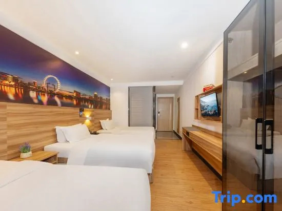 Standard Triple Family room